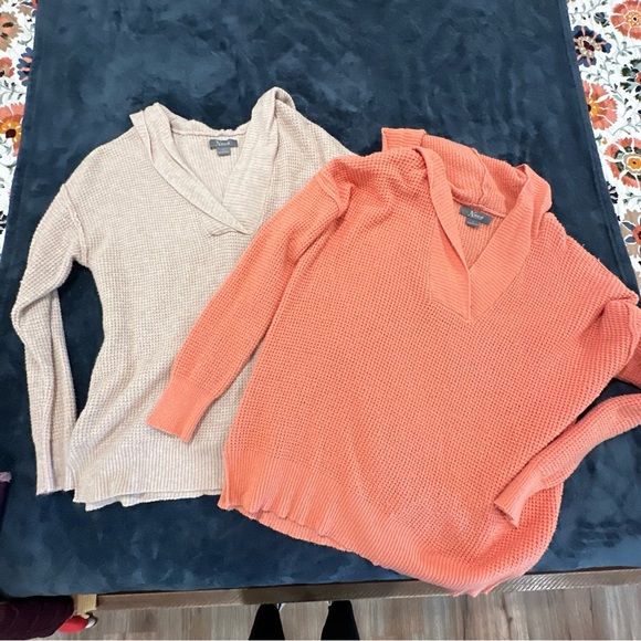 Natural Sweaters - Picture 1 of 2